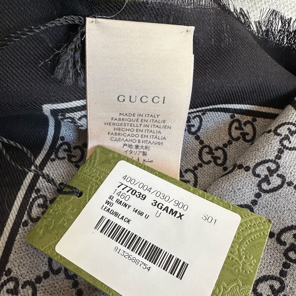 Gucci Scarf, Black and Gray with Iconic GG logo, NWT - Picture 5 of 12
